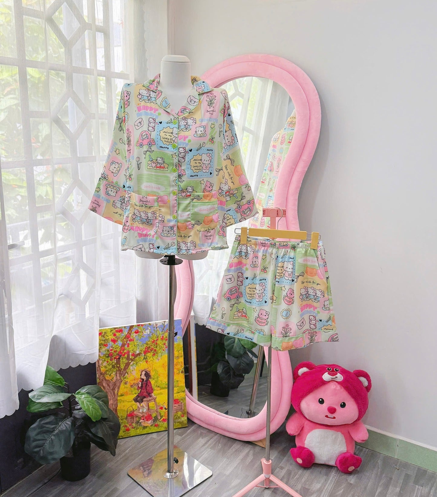 Hello Kitty Satin Pajama Mid-Length Sleeve Short Set