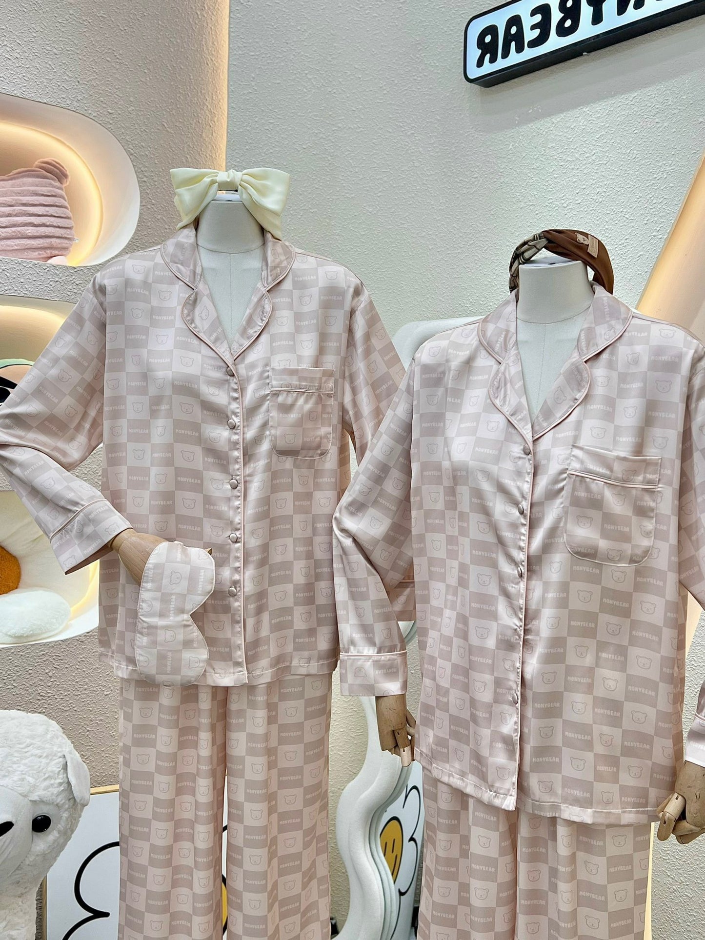 Creamy White Mocha Simplicity Long Sleeve