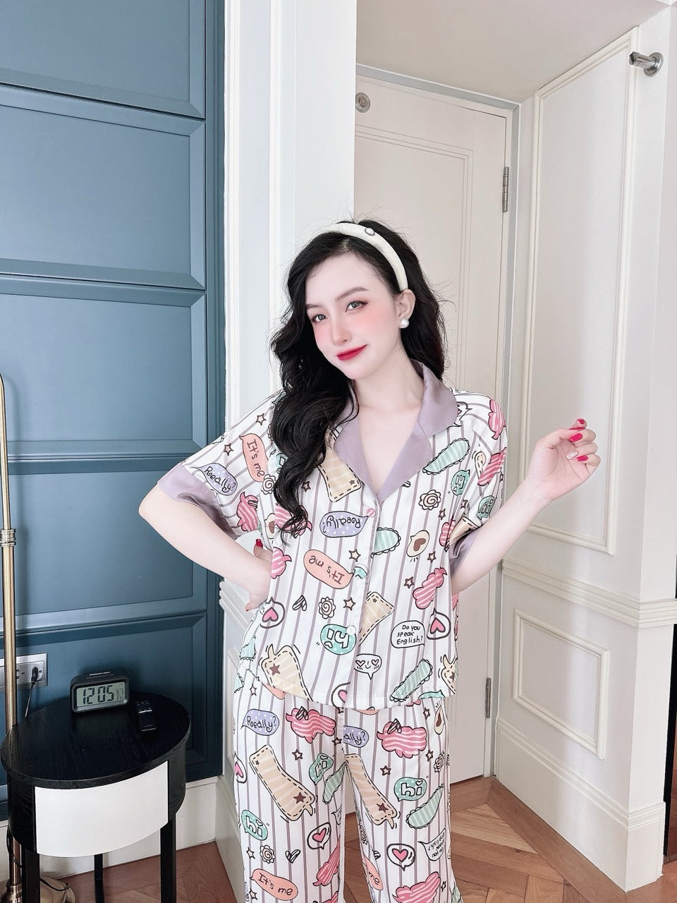 Petite Colorful Stickers Pattern Satin Pajama Short Sleeve