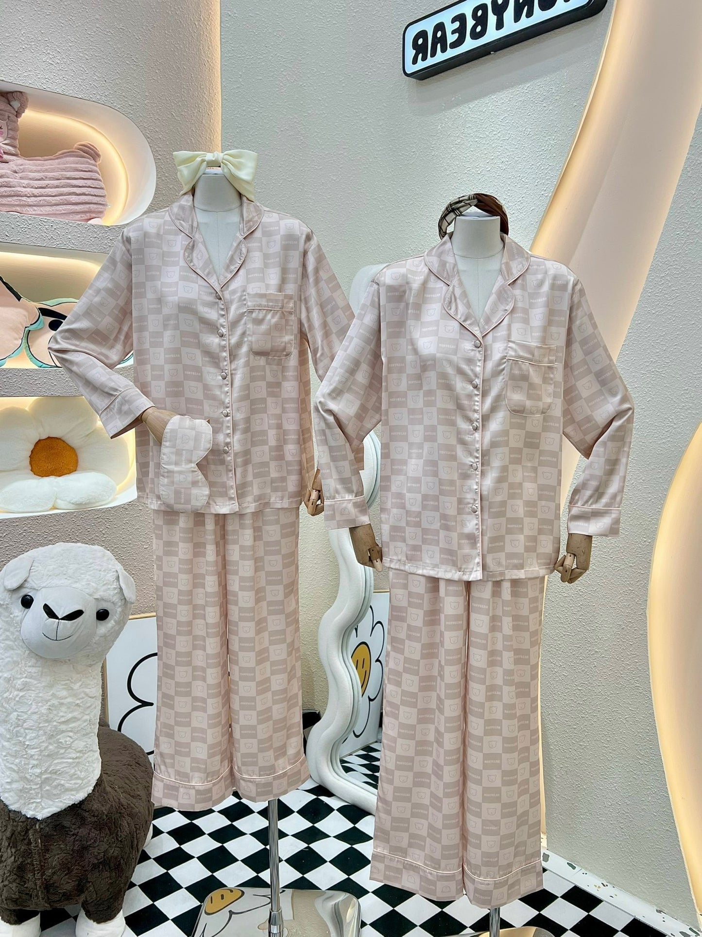 Creamy White Mocha Simplicity Long Sleeve