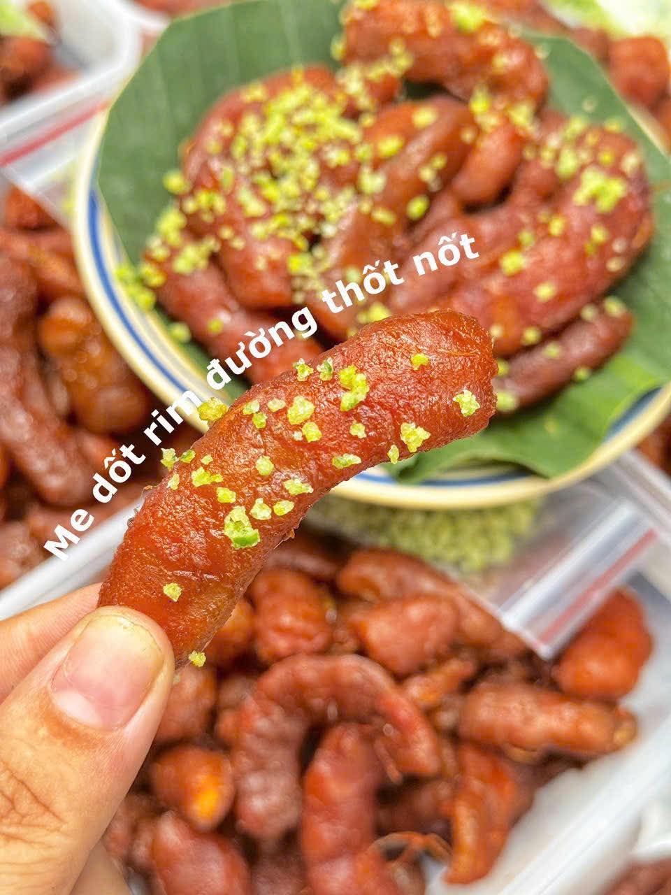 Vietnamese Street Snack Tamarind 500gr & Chili Salt - Me Dốt Rim